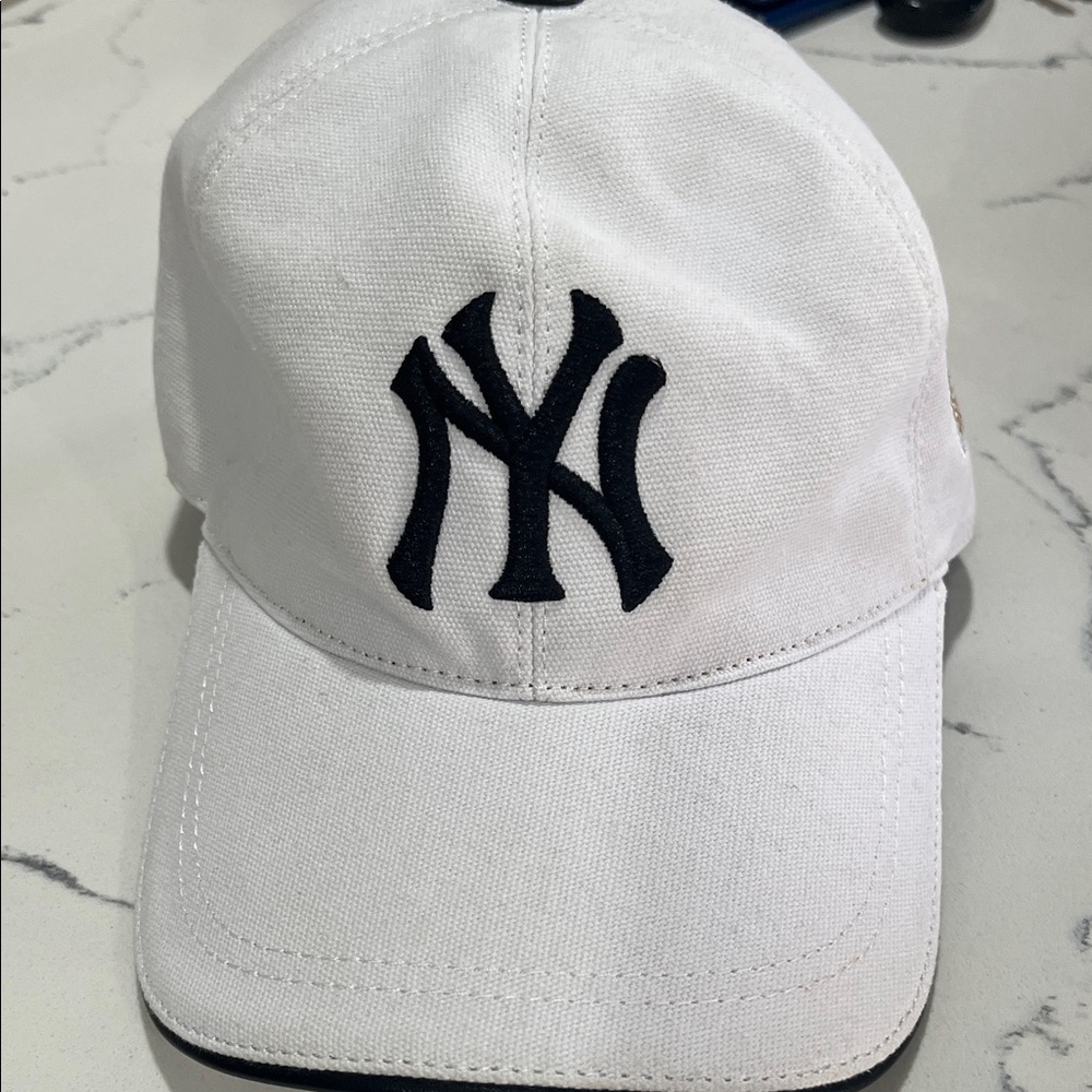 Gucci Black and White Label